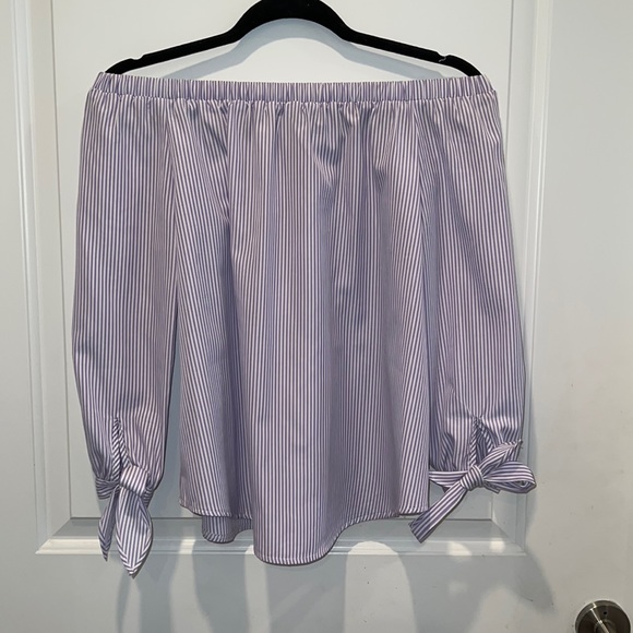 New Look Off the Shoulder Top - Picture 1 of 2